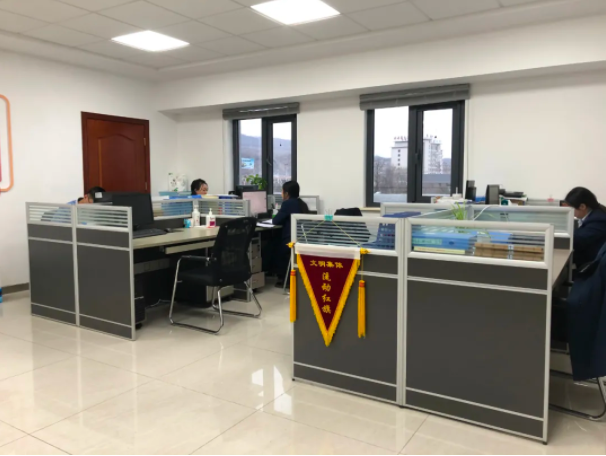 文明创建我先行——kok(中国)体育官方网站
积极组织参加全市志愿服务集中示范活动(图5)