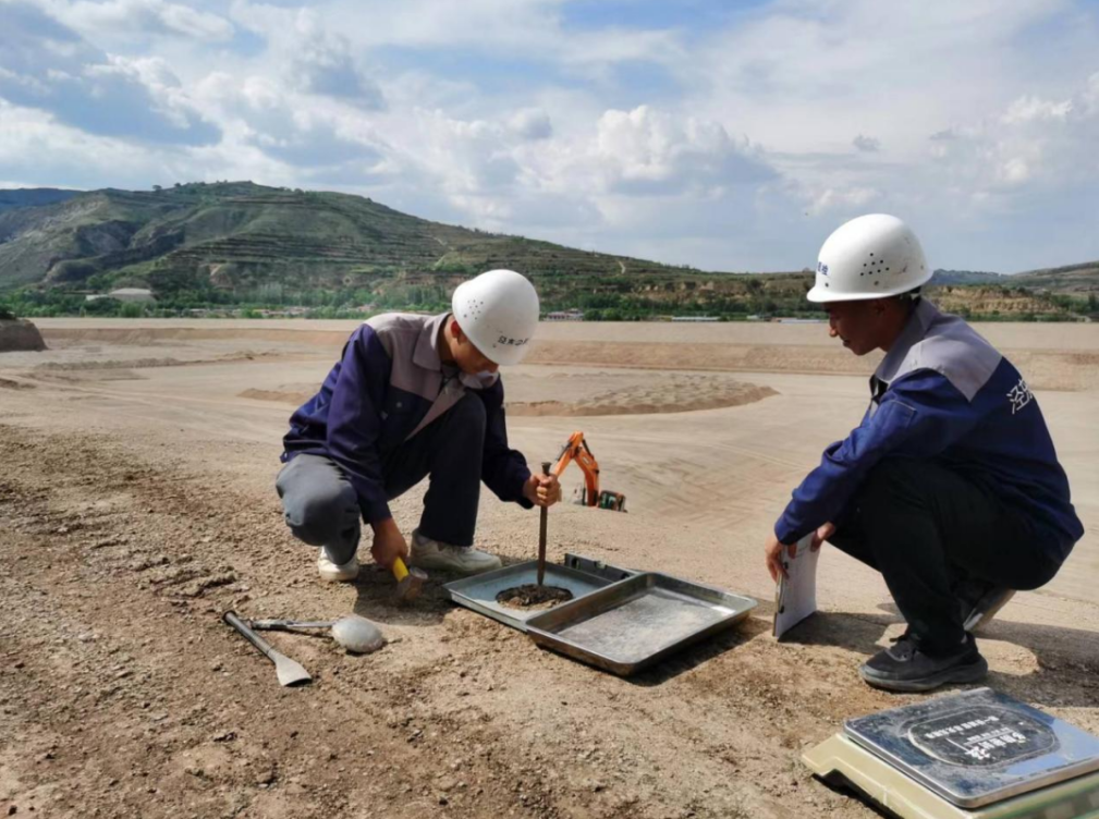 kok(中国)体育官方网站
泾东设计公司参与2022年全市水利工程质量抽检(图2)